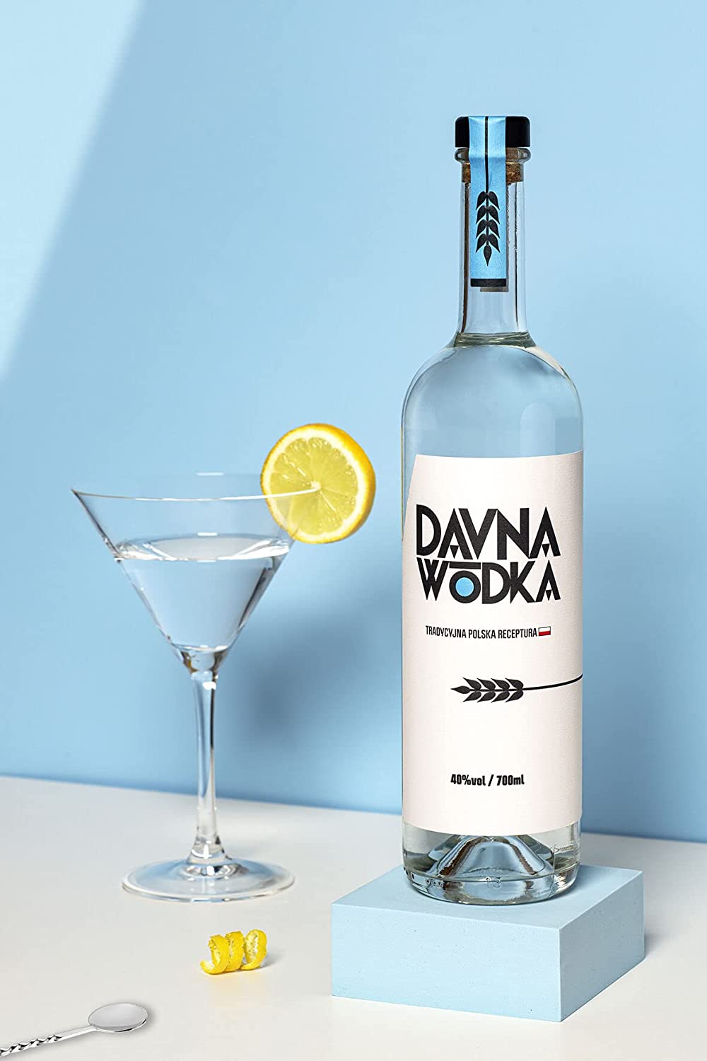 Davna Vodka Bottle And Cocktail